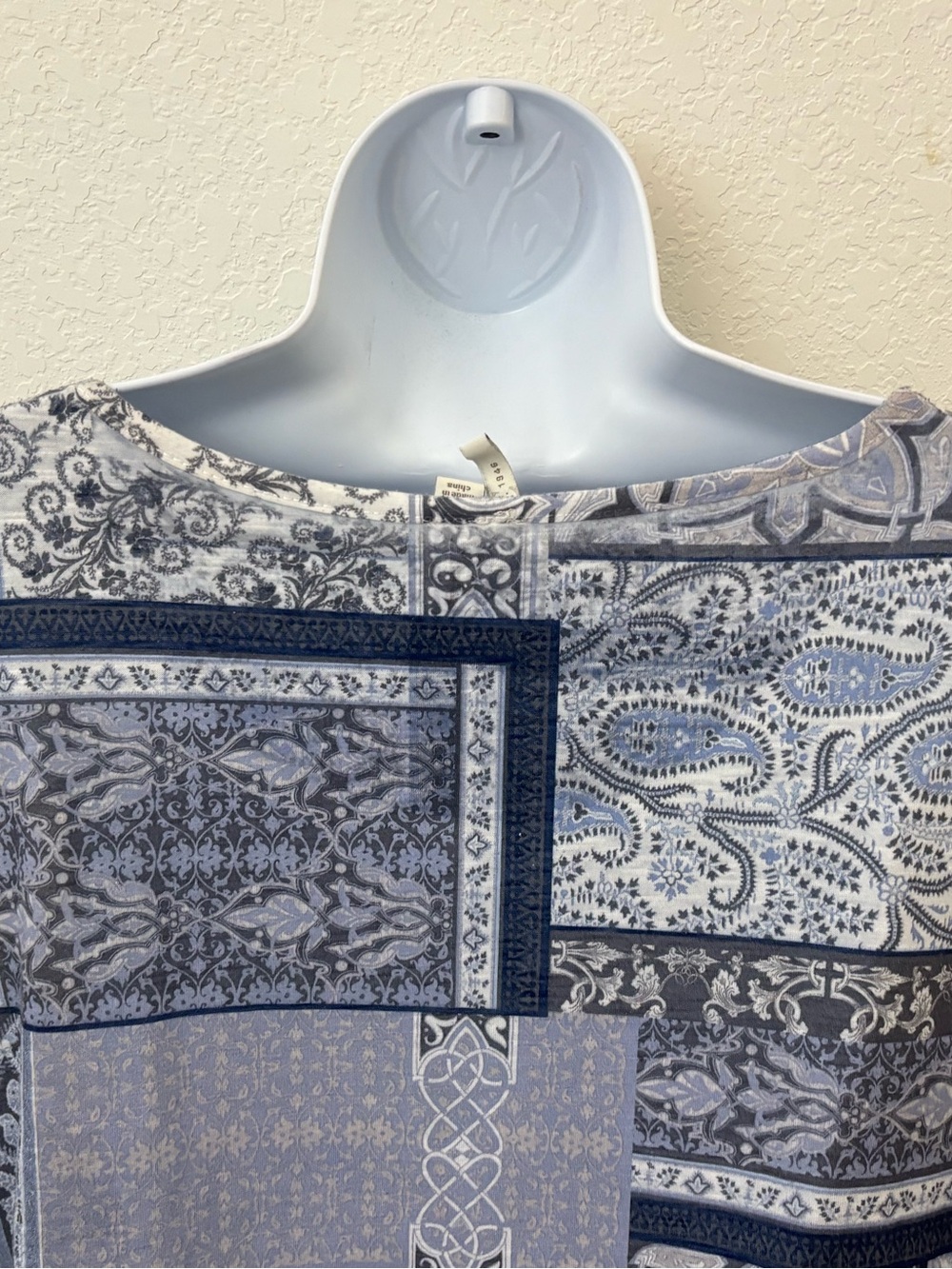 Cato Est 1946 Womens Top Blouse 18/20 Sleeveless Lined Beaded Blue Pullover - Picture 7 of 9